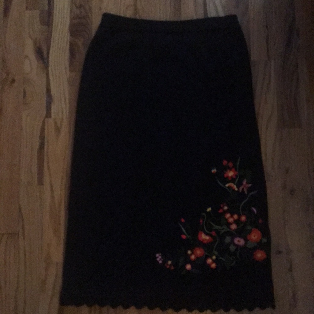 Small skirt with flowers
